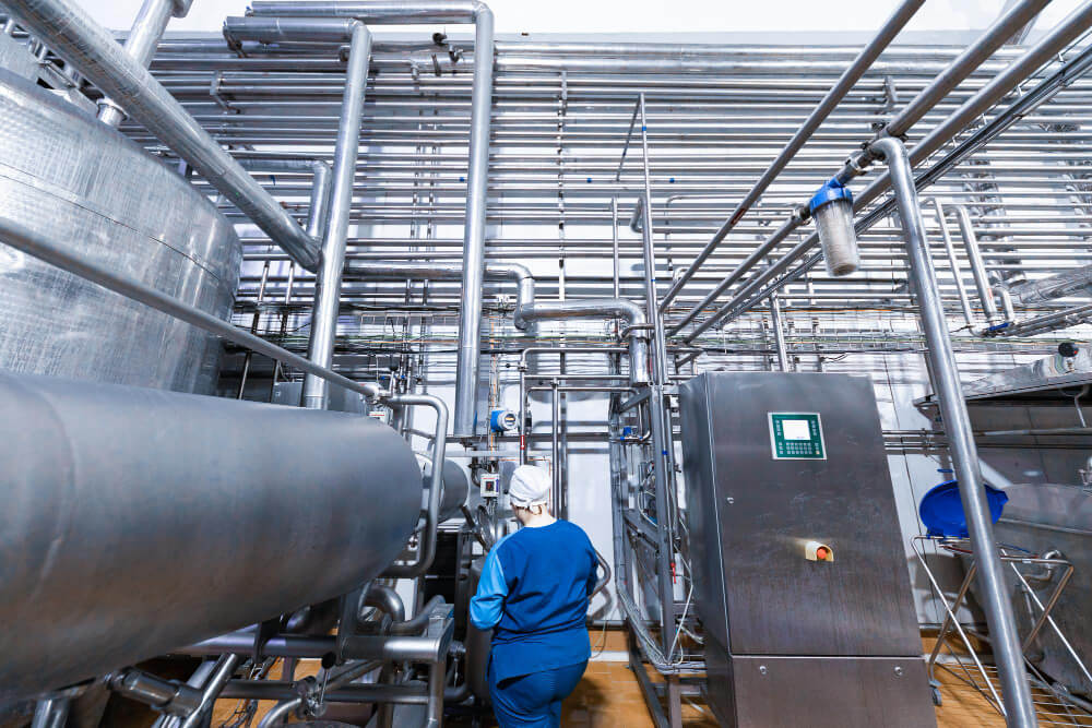 cooling water treatment chemicals used in industrial systems